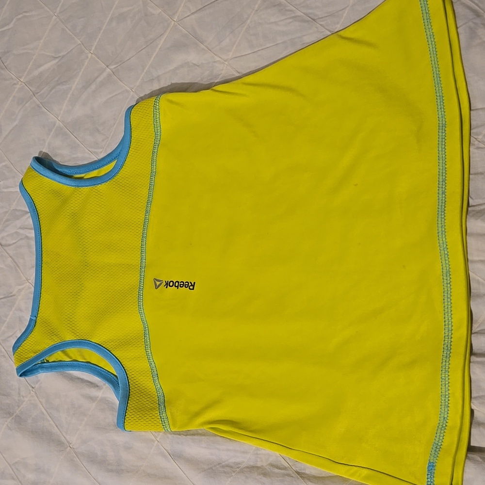 Girl's Reeebok tank - Picture 2 of 3